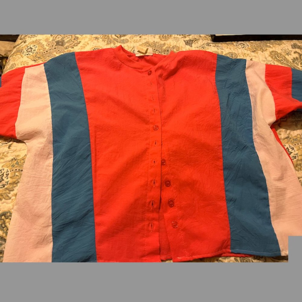 Vintage 80's Longer Sleeve Flowy Top